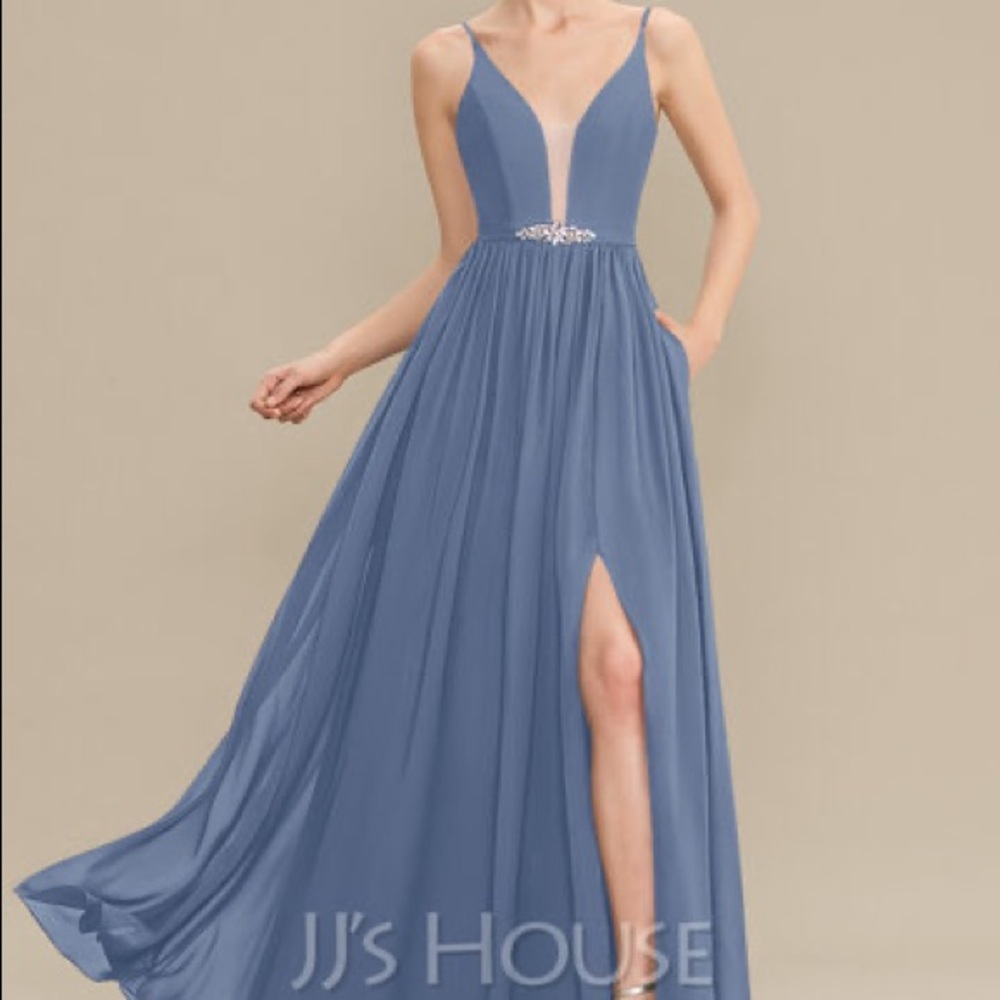 ⭐️ Dusty Blue JJ’s House Bridesmaid/Prom Dress ⭐️